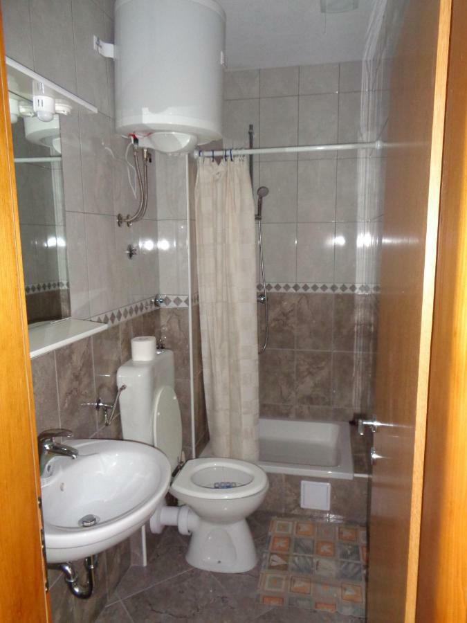 Apartments Rados Локва-Рогозница Экстерьер фото