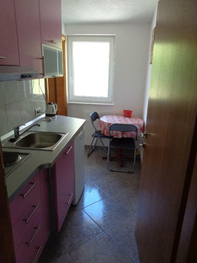 Apartments Rados Локва-Рогозница Экстерьер фото